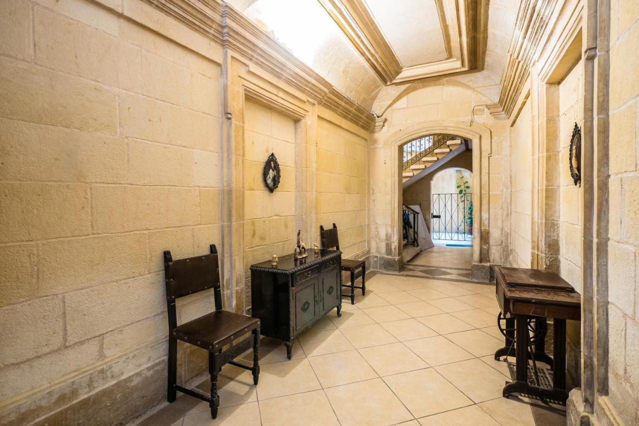 Valletta Main Street Apartment Deluxe מראה חיצוני תמונה