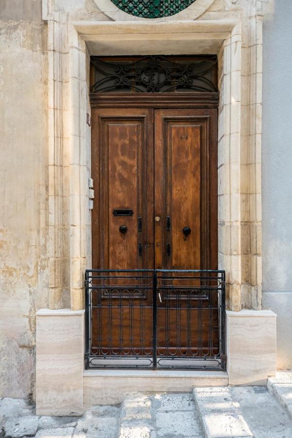 Valletta Main Street Apartment Deluxe מראה חיצוני תמונה
