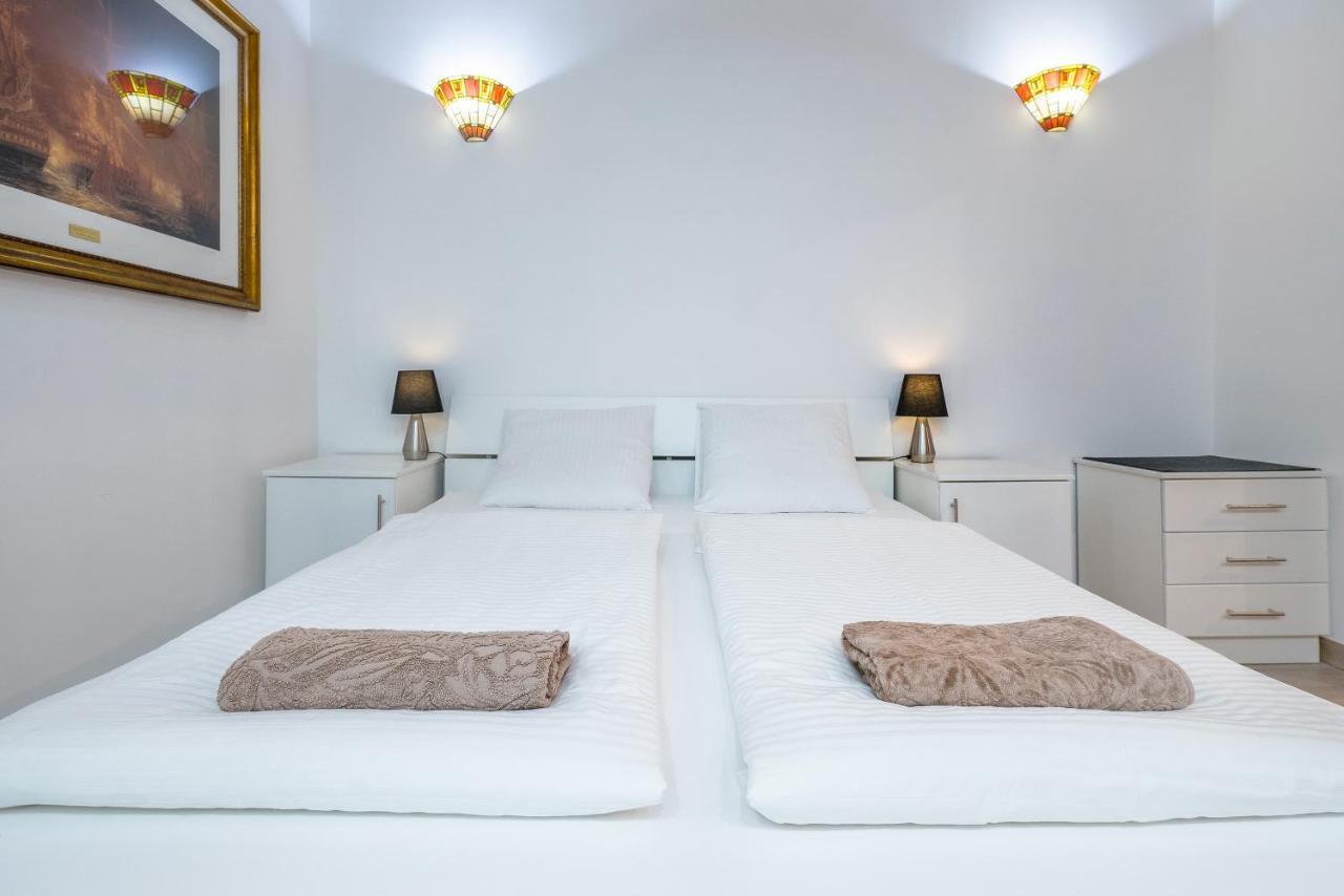 Valletta Main Street Apartment Deluxe מראה חיצוני תמונה