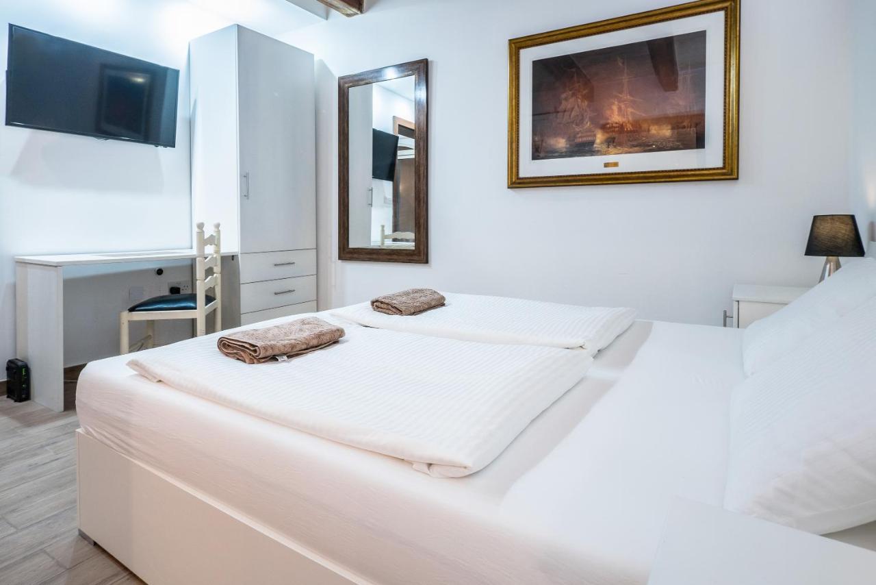 Valletta Main Street Apartment Deluxe מראה חיצוני תמונה